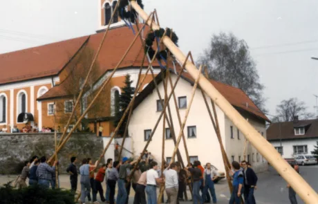 Maibaum aufstellen Ende der 80er