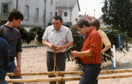 Maibaum aufstellen Ende der 80er